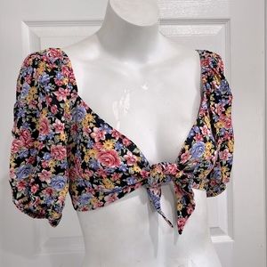 Floral Tie Front Crop Top